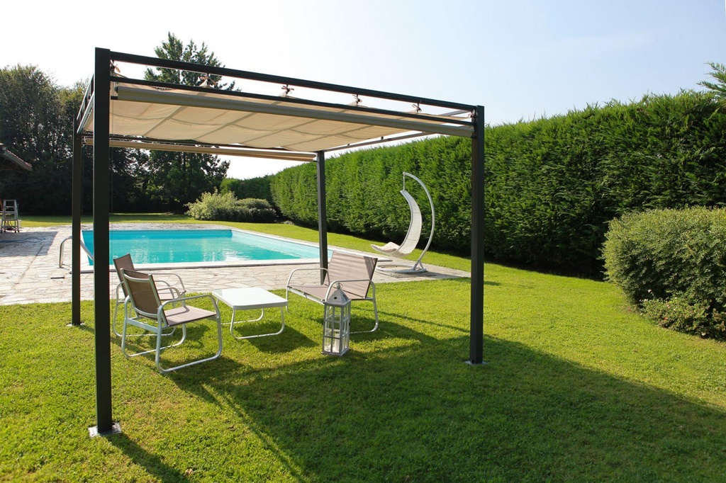 Gazebo Maine con pergola in acciaio 3x3 cm con tende laterali