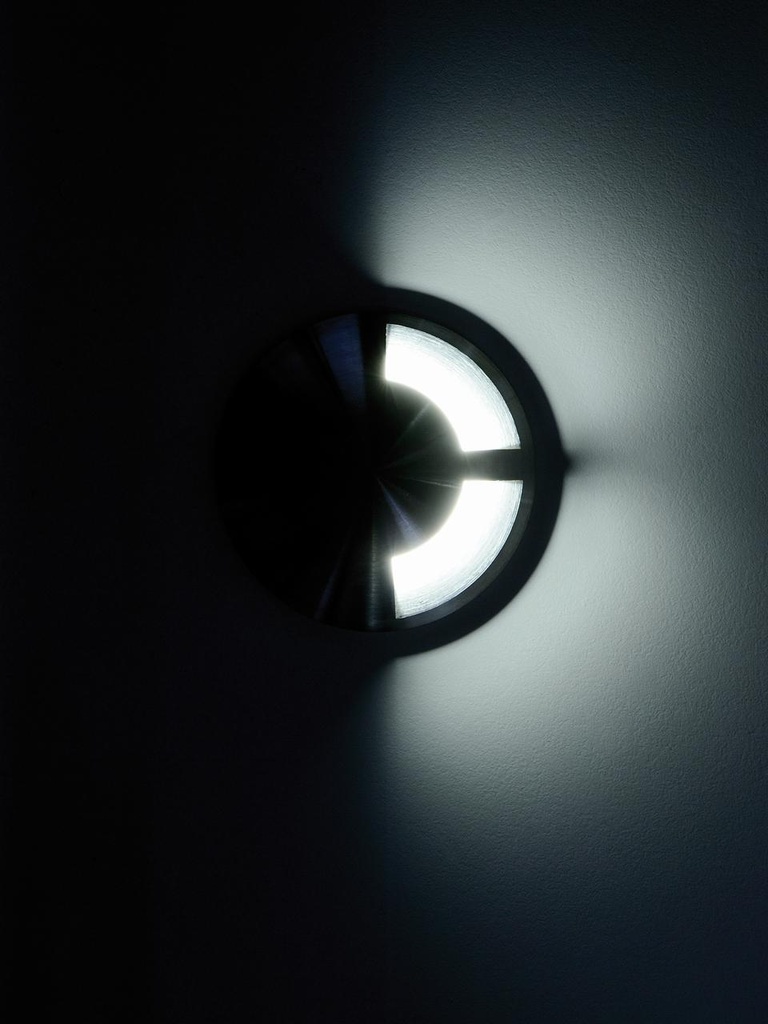 Lampada da incasso pavimento in alluminio pressofuso, vetro infrangibile, IP65, 40W nero