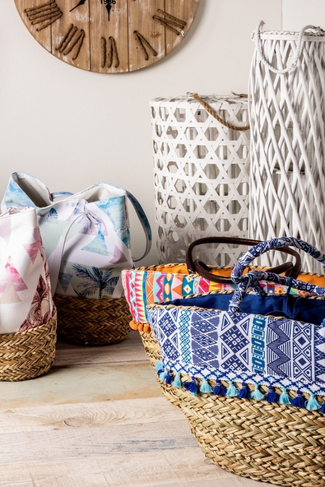 Lanterna esagono bianco in legno 60h cm - Samnite