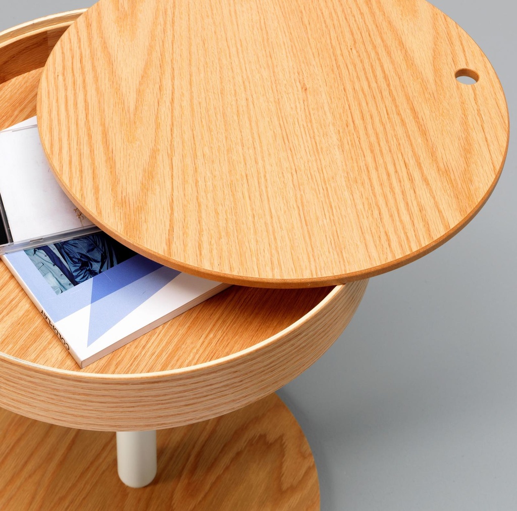 Tavolino in rovere con top in legno e base in metallo - Samnite