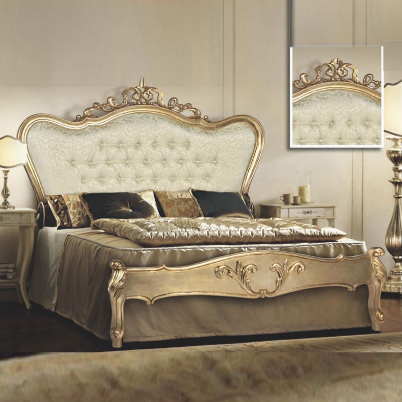 Letto  matrimoniale con  testiera e pediera barocco in tessuto damascato 180x200xh.165 cm